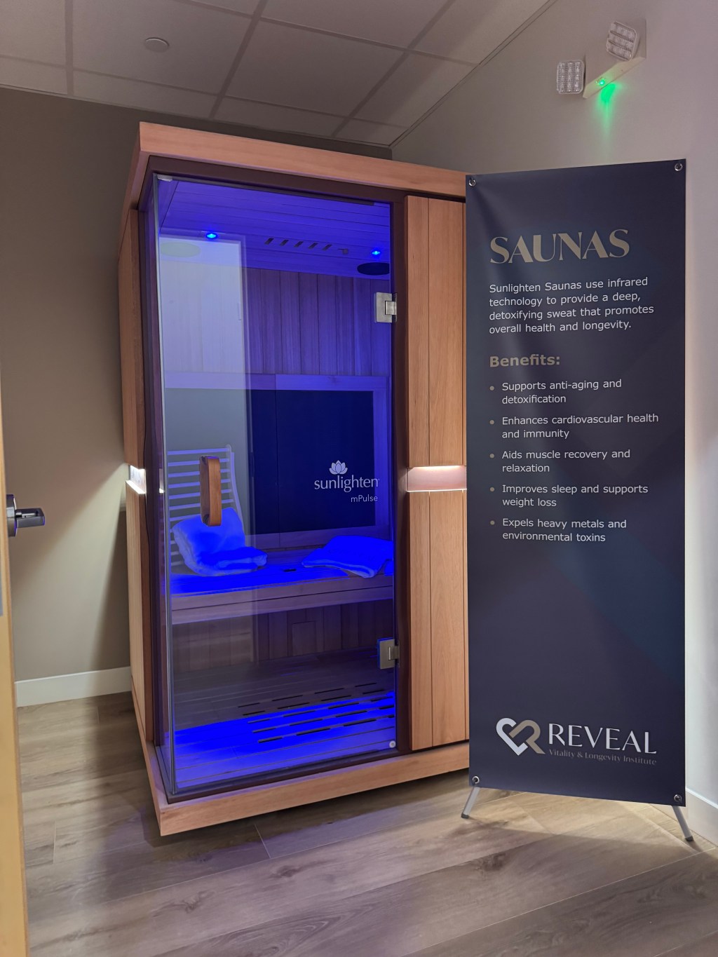 Which Is Better, Red Light Therapy or Infrared&nbsp;Sauna?